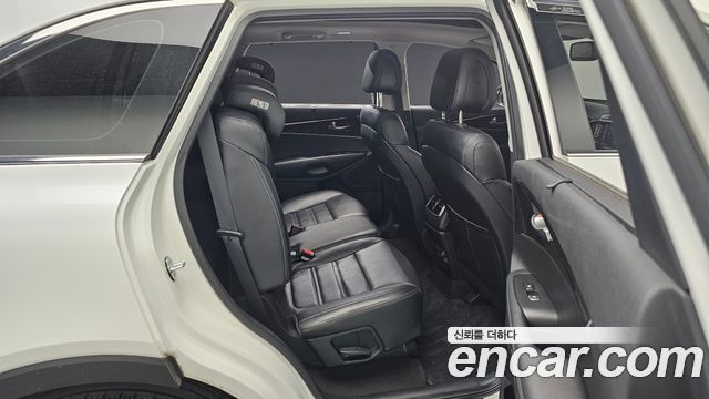 Kia Sorento 2015 — photo 17
