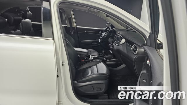 Kia Sorento 2015 — photo 16