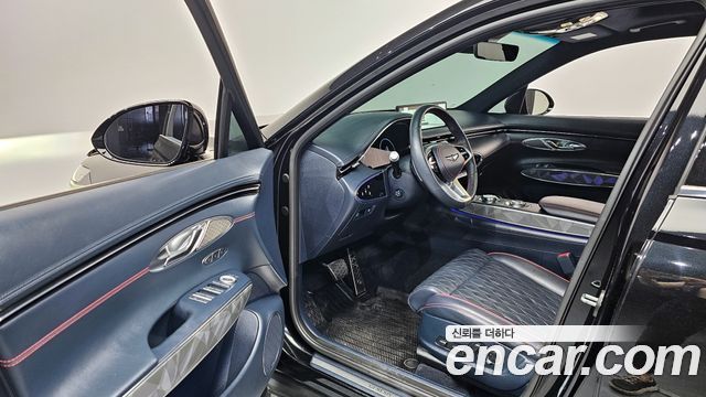 Genesis GV70 2022 — photo 13