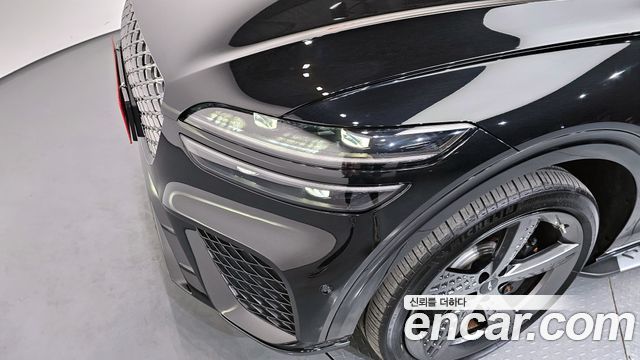 Genesis GV70 2022 — photo 8