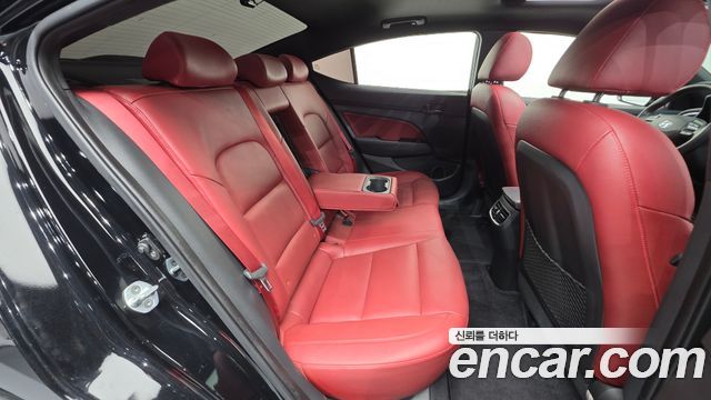 Hyundai AVANTE 2017 — photo 20