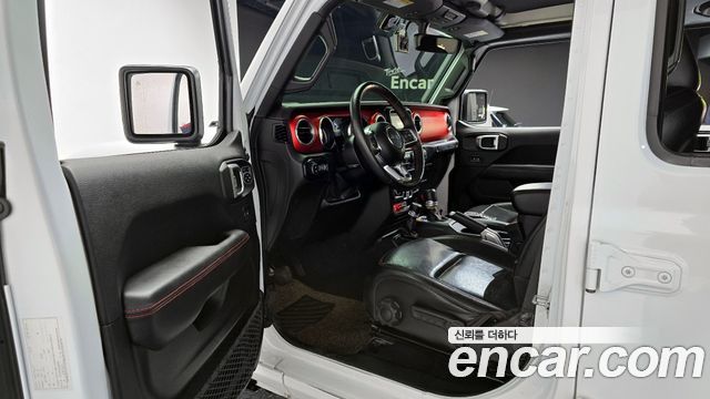 Jeep Wrangler 2019 — photo 10
