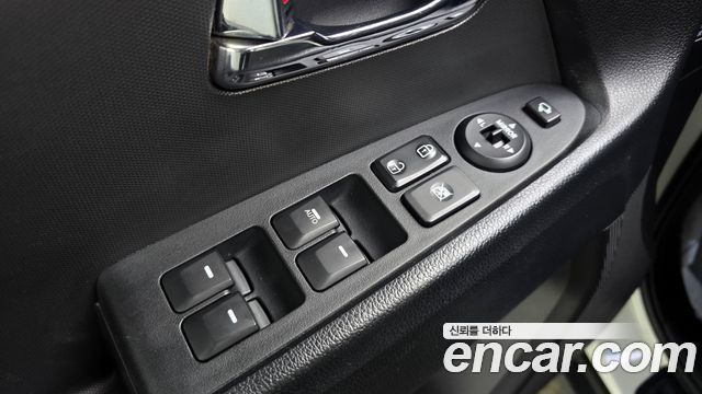 Kia Sportage 2011 — photo 13