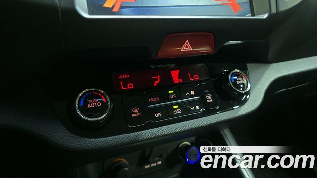 Kia Sportage 2011 — photo 18