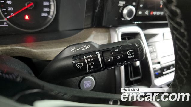 Kia Sorento 2022 — photo 28