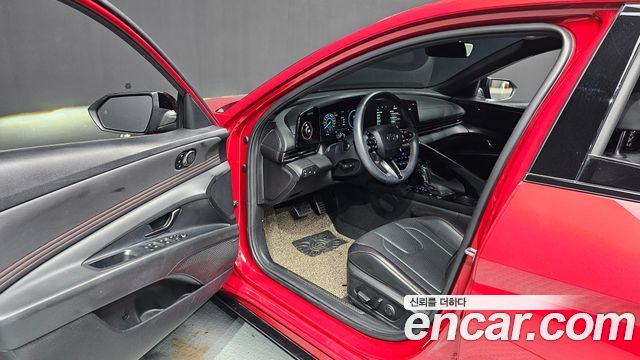 Hyundai AVANTE 2023 — photo 16