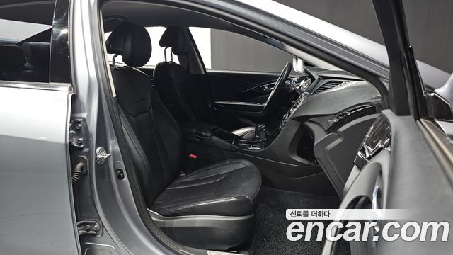 Hyundai Grandeur 2015 — photo 10