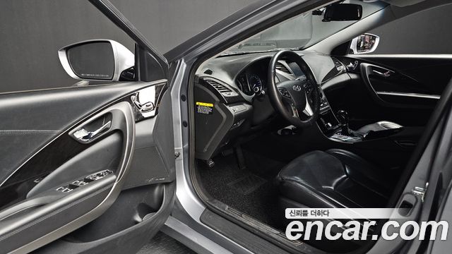Hyundai Grandeur 2015 — photo 11