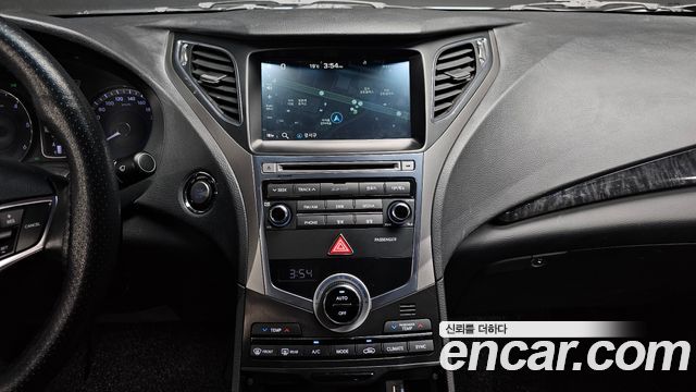 Hyundai Grandeur 2015 — photo 14