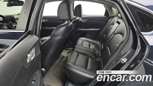 Kia K3 2019 — photo 11