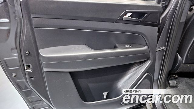 KG Mobility Rexton 2021 — photo 15