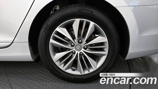 Hyundai Grandeur 2017 — photo 7