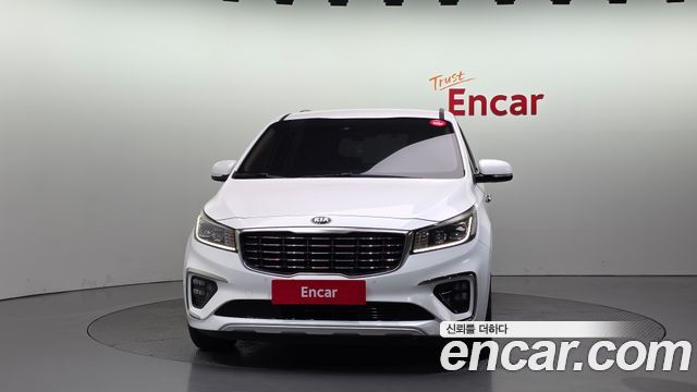 Kia Canival 2019 — photo 3