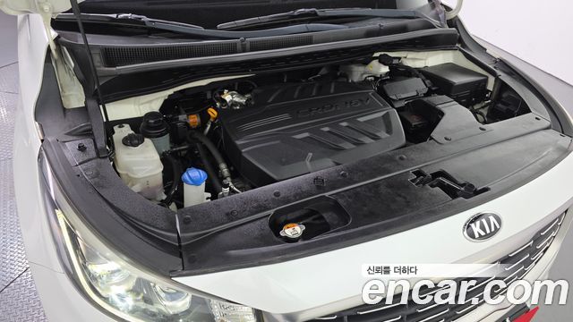 Kia Canival 2019 — photo 6