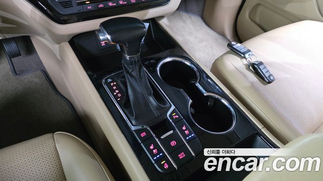 Kia Canival 2019 — photo 9