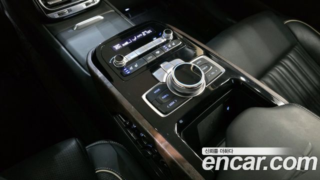 Genesis G90 2021 — photo 18