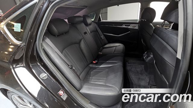 Genesis G80 2019 — photo 11