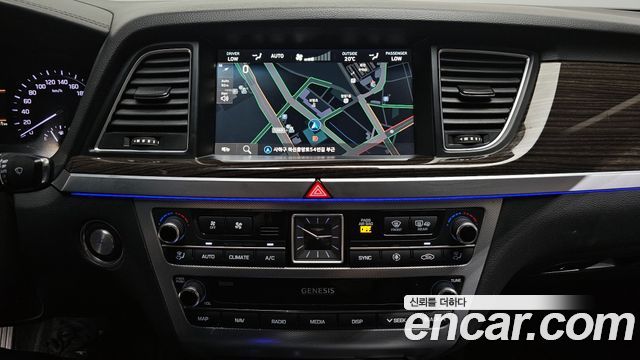Genesis G80 2019 — photo 14