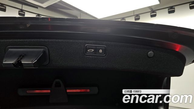 Genesis G80 2019 — photo 20