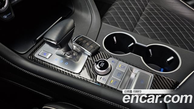 Genesis G70 2020 — photo 9