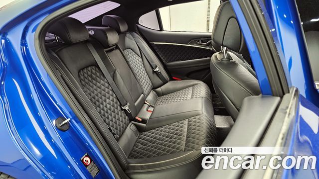 Genesis G70 2020 — photo 11