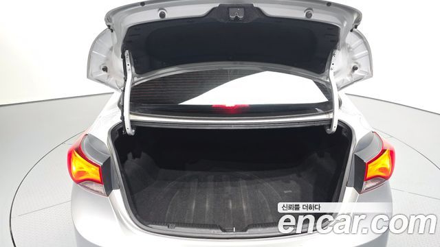Hyundai AVANTE 2014 — photo 20