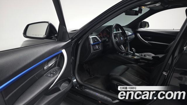 BMW 3-Series 2017 — photo 13