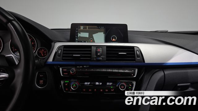 BMW 3-Series 2017 — photo 19