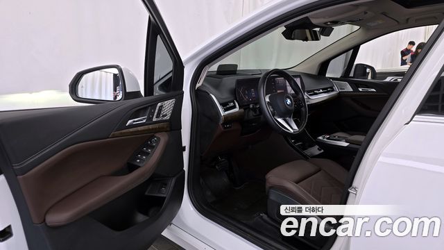 BMW 2-Series 2024 — photo 13