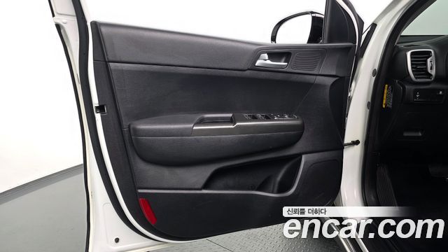 Kia Sportage 2016 — photo 14