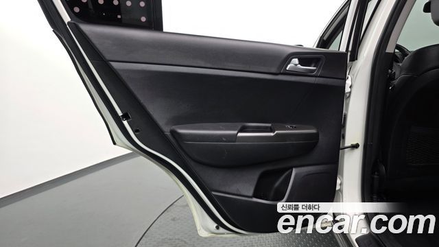 Kia Sportage 2016 — photo 15