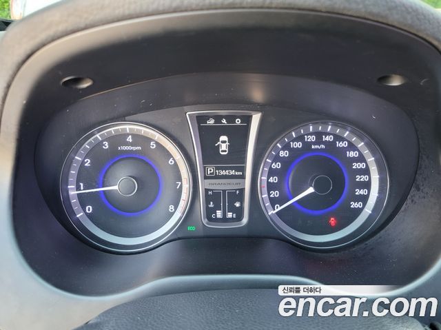 Hyundai Grandeur 2016 — photo 8
