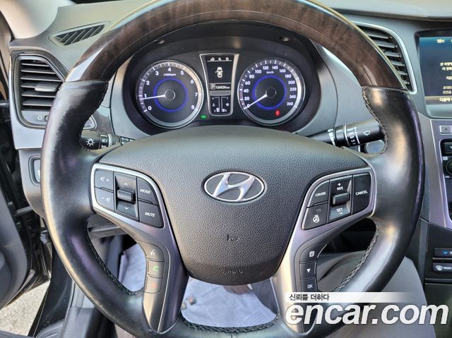 Hyundai Grandeur 2016 — photo 11