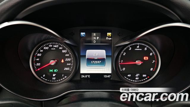 Mercedes-Benz C-Class 2018 — photo 8