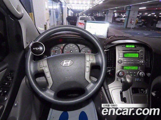 Hyundai Starex 2014 — photo 8