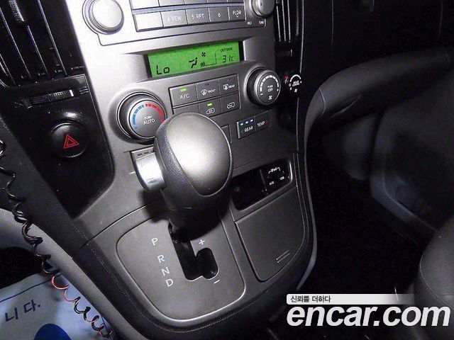 Hyundai Starex 2014 — photo 12