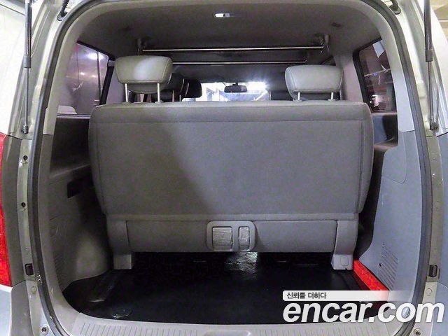 Hyundai Starex 2014 — photo 17