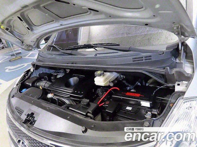 Hyundai Starex 2014 — photo 18