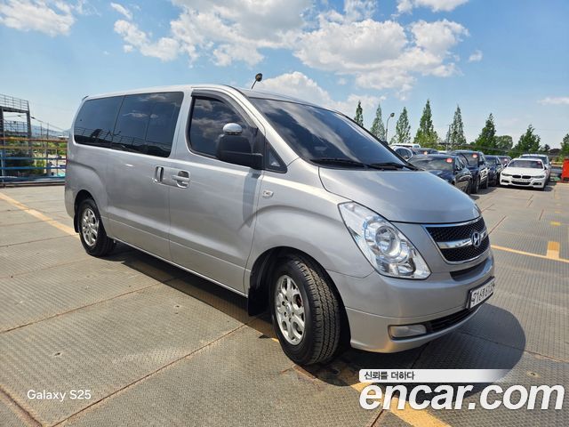 Hyundai Starex 2016 — photo 1