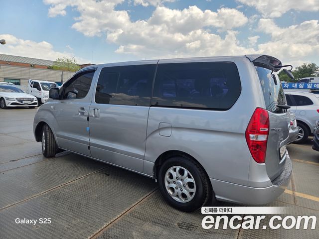 Hyundai Starex 2016 — photo 2
