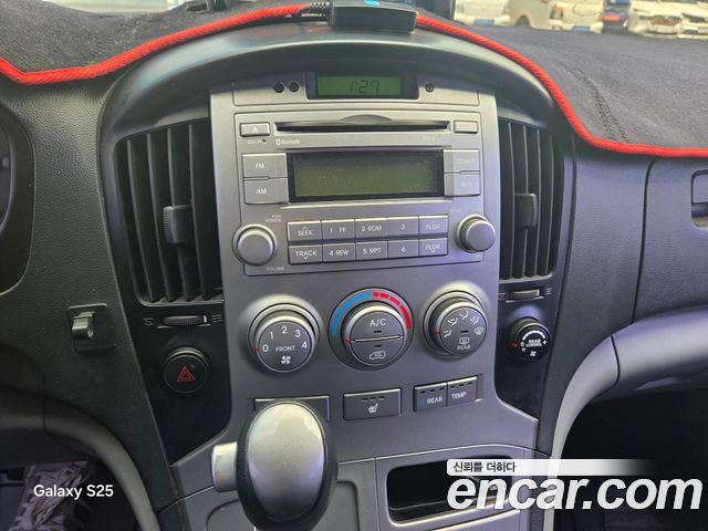 Hyundai Starex 2016 — photo 9