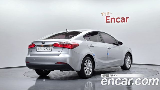 Kia K3 2013 — photo 2