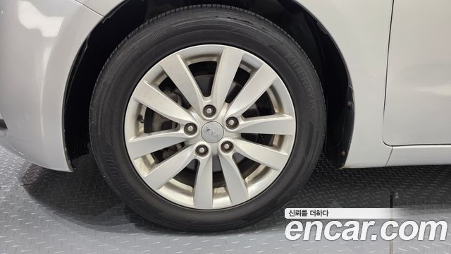 Kia K3 2013 — photo 5