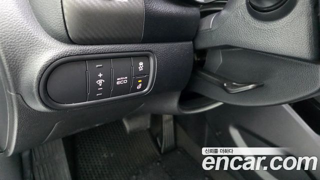 Kia K3 2013 — photo 18