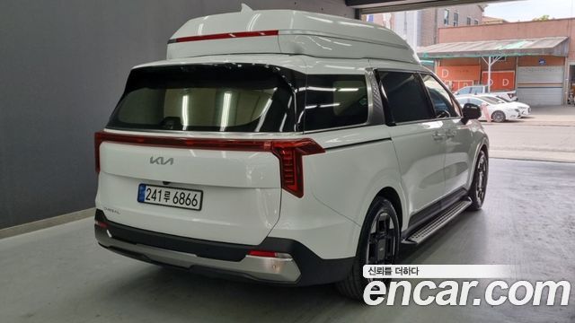 Kia Canival 2024 — photo 2