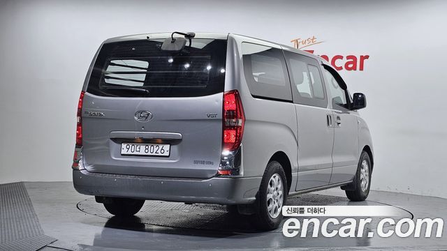 Hyundai Starex 2016 — photo 2