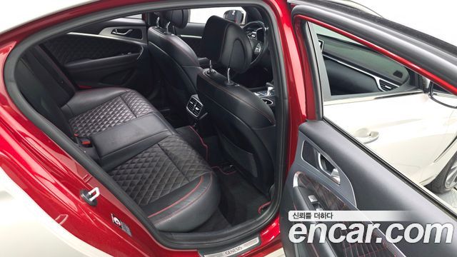 Genesis G70 2018 — photo 17