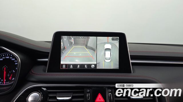 Genesis G70 2018 — photo 22