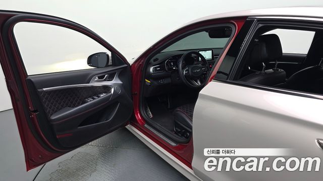 Genesis G70 2018 — photo 24