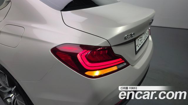 Genesis G70 2018 — photo 9